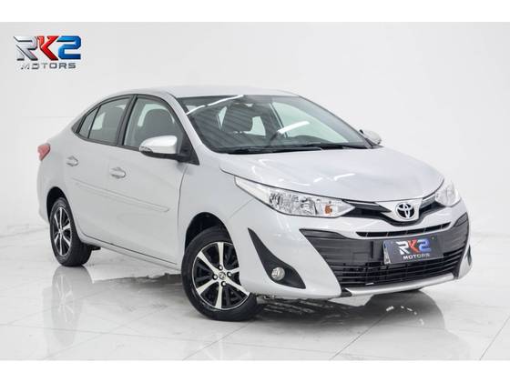 TOYOTA YARIS 1.5 16V FLEX SEDAN XS CONNECT MULTIDRIVE TOYOTA YARIS 1.5 16V FLEX SEDAN XS CONNECT MULTIDRIVE